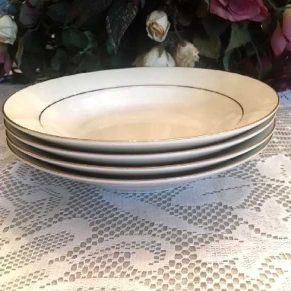 4 Lynns Fine China Soup Salad Bowls WhiteGold Trim - Picture 5 of 6